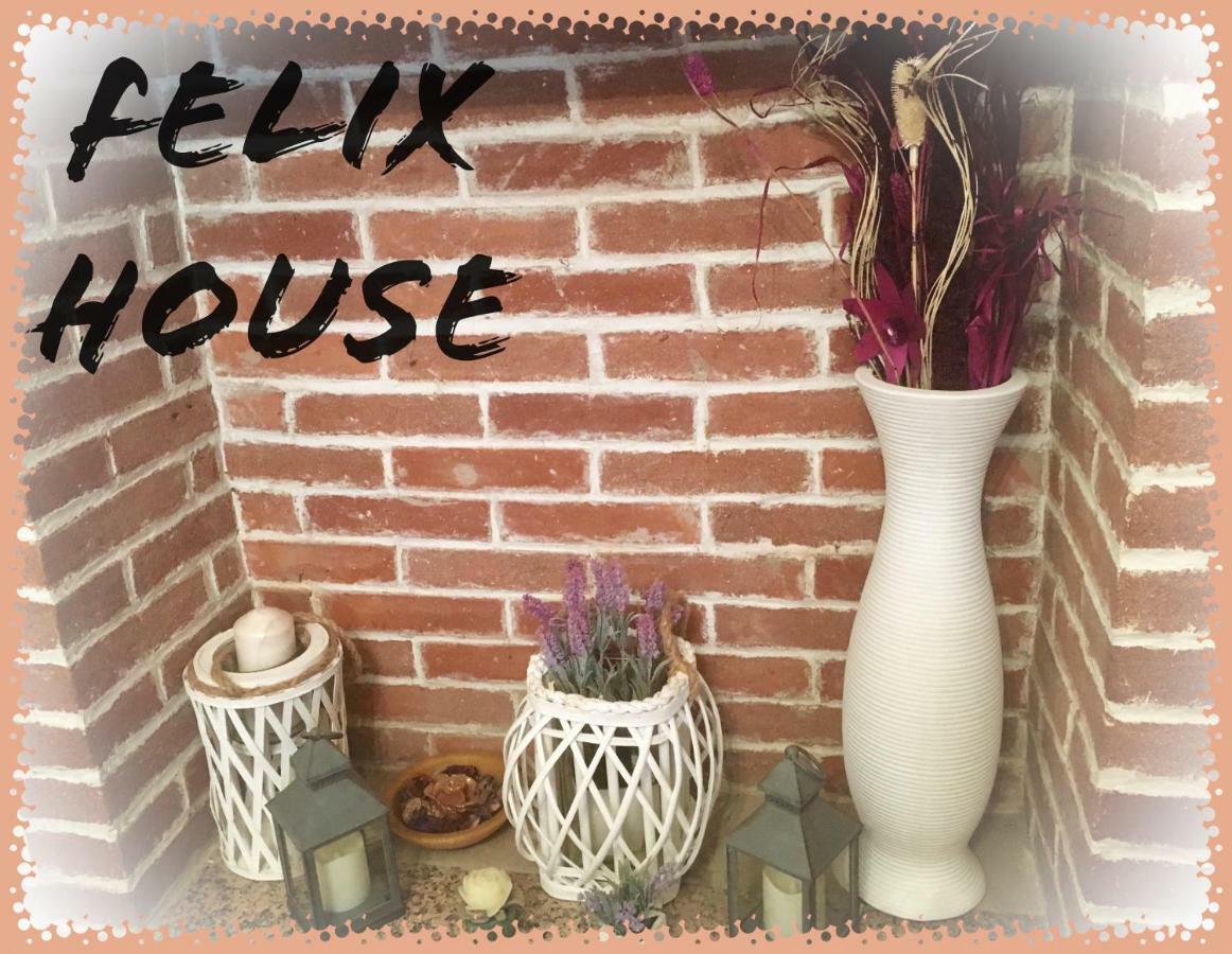 Felix House Bed & Breakfast Codevilla Dış mekan fotoğraf